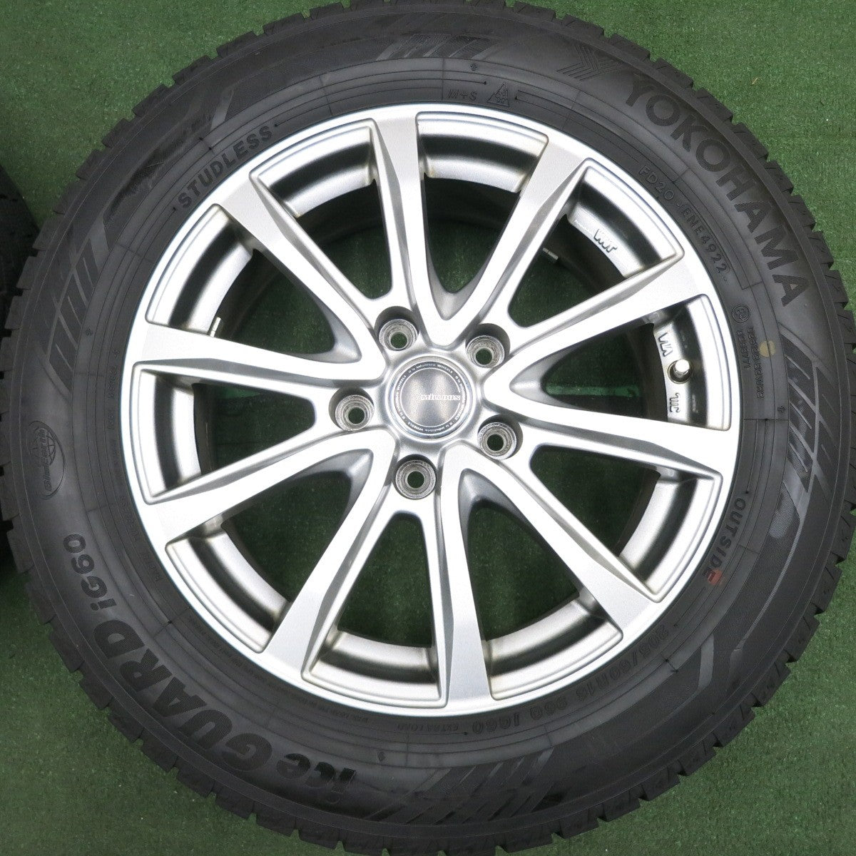 *送料無料* バリ溝！22年！キレイ！ほぼ10分★スタッドレス 205/60R16 ヨコハマ アイスガード iG60 MiLLOUS ミルアス 16インチ PCD114.3/5H★4033003HAス