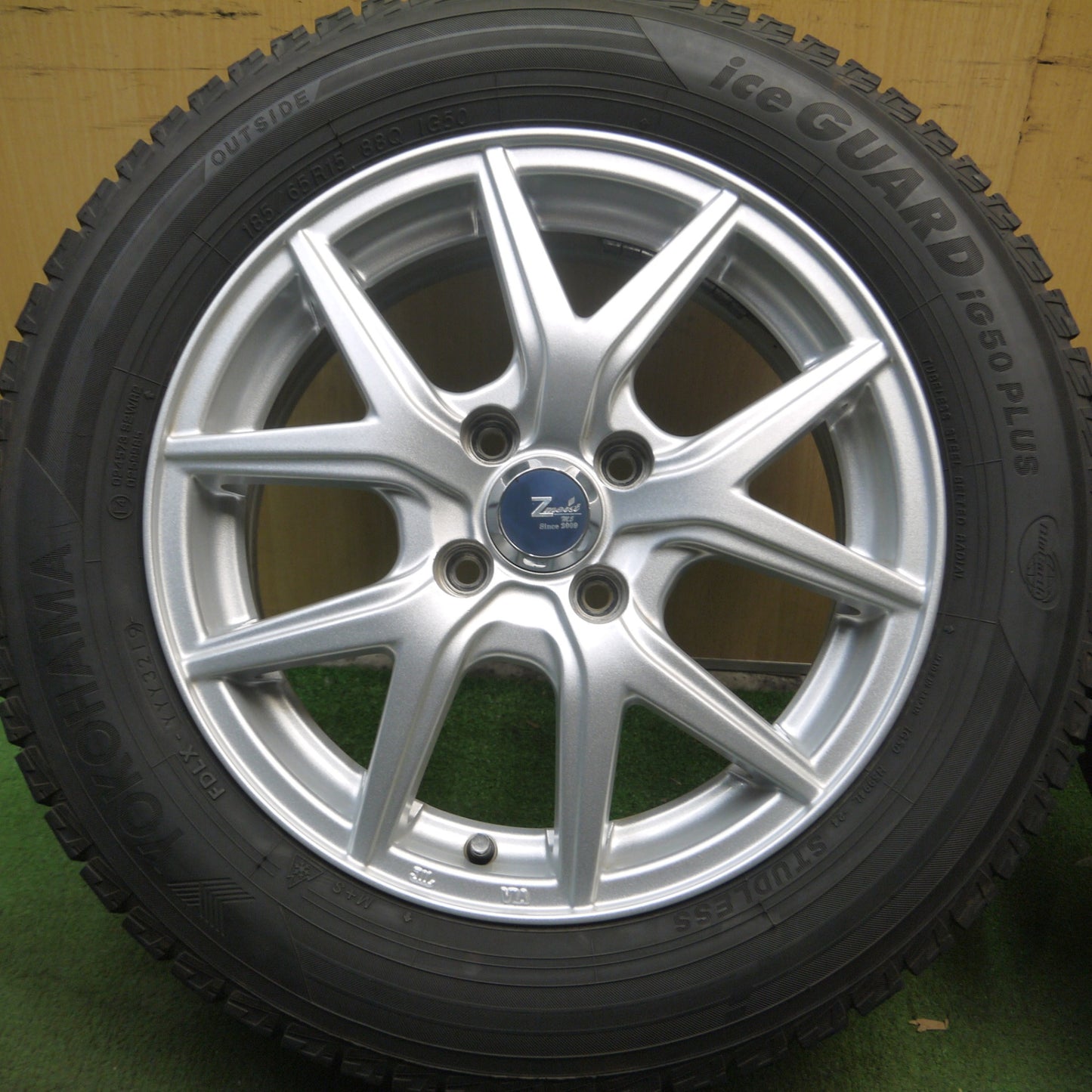 *送料無料* バリ溝！キレイ！9.5分★スタッドレス 185/65R15 ヨコハマ アイスガード iG50 プラス Zmeist M5 15インチ PCD100/4H★4031901Hス