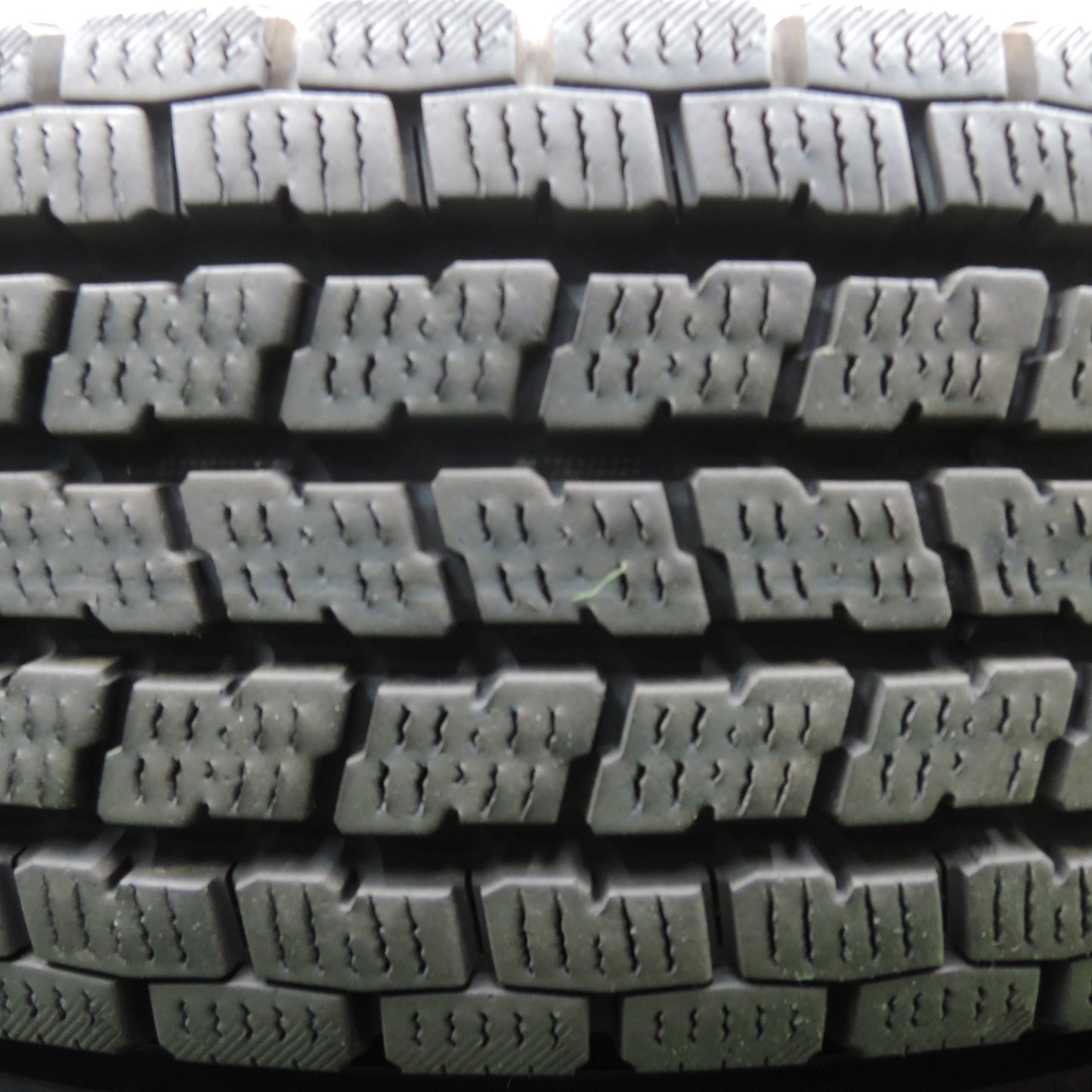 *送料無料* バリ溝！21年！9分★トラック タイヤ 145/80R13 88/86N スタッドレス ヨコハマ アイスガード iG91 スチール PCD184.15/6H★4031608HAス