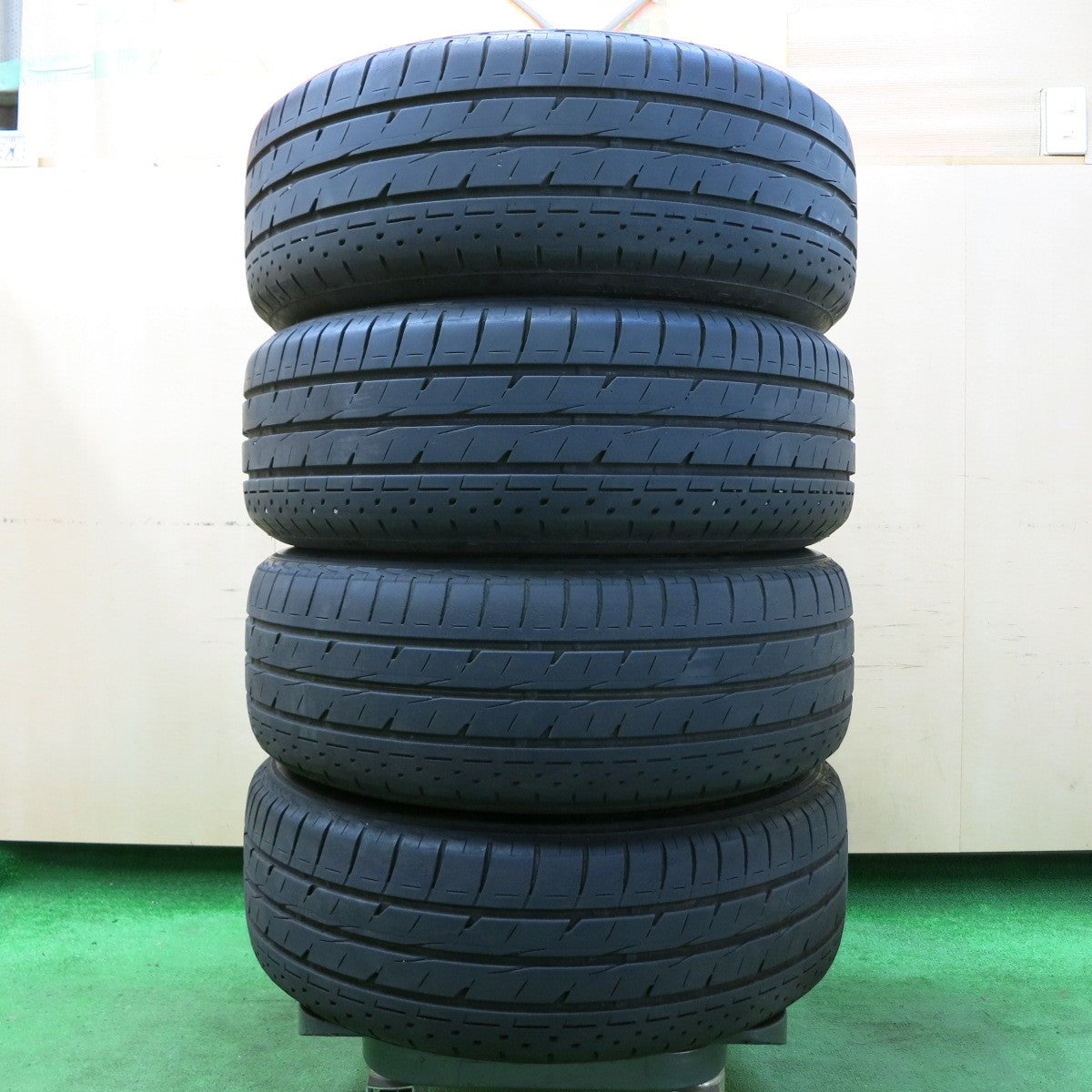 *送料無料* バリ溝！9分★トヨタ プリウスα 純正 205/60R16 ブリヂストン LUFT RV2 16インチ PCD114.3/5H★4050503IMノ