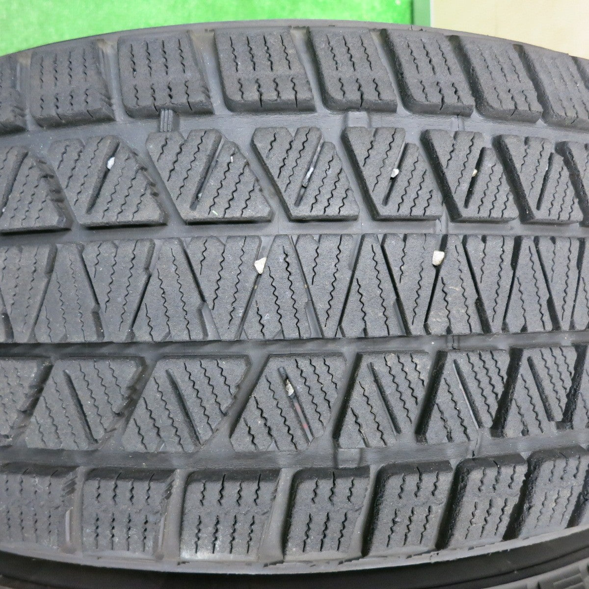 [送料無料] バリ溝！20年！キレイ！9分★XTREME-J スタッドレス 265/65R17 ブリヂストン ブリザック DM-V3 XJ エクストリームJ 17インチ PCD139.7/6H★4112510TNス