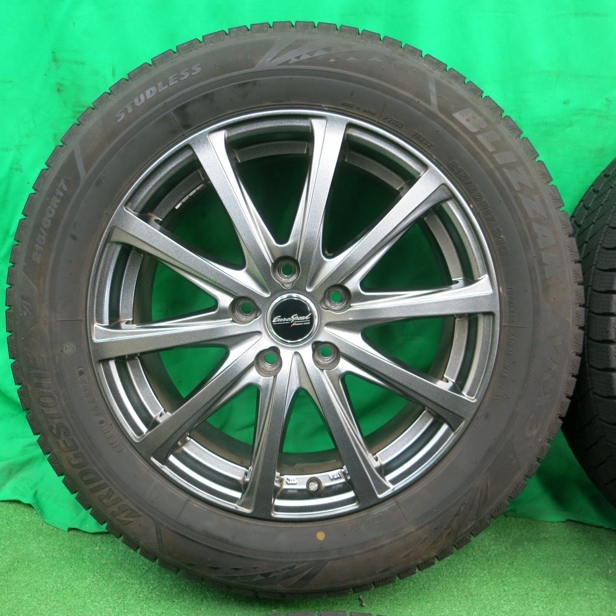 *送料無料* バリ溝！23年！キレイ！9.5分★スタッドレス 215/60R17 ブリヂストン ブリザック VRX3 EuroSpeed MANARAY SPORT PCD114.3/5H★4042907ナス