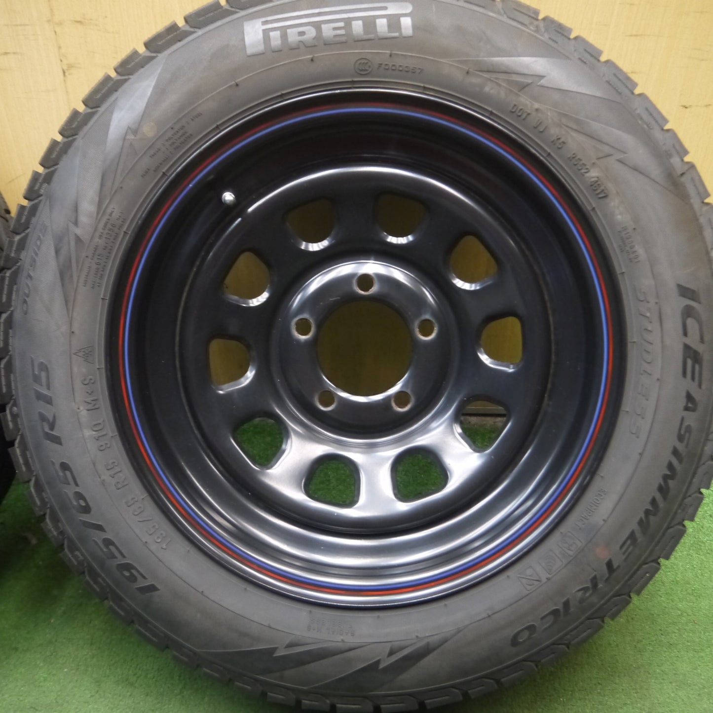 *送料無料* 4本価格★DAYTONA デイトナ 195/65R15 スタッドレス ピレリ アイスアシンメトリコ スチール 15インチ PCD114.3/5H★4072603Hス