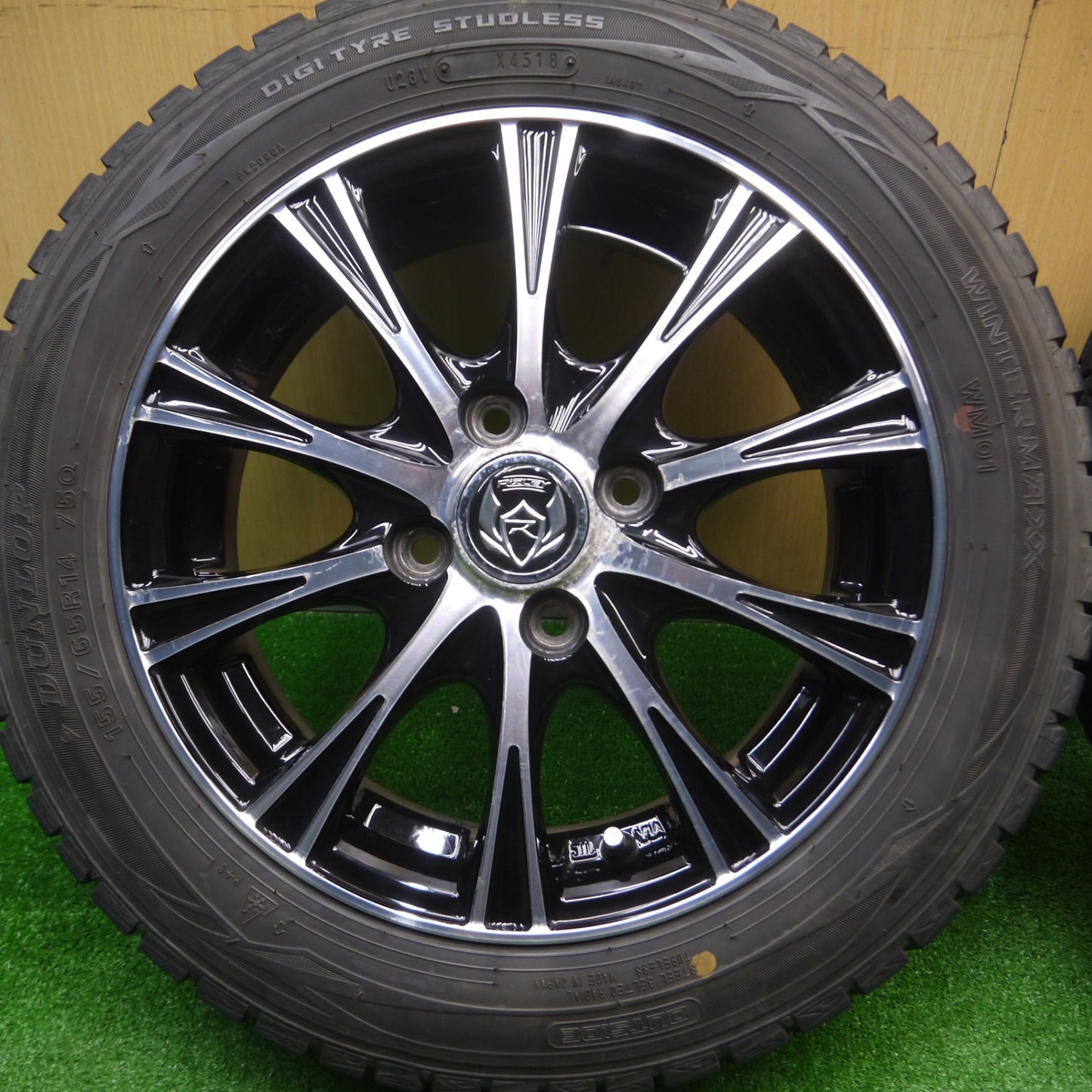 [送料無料] バリ溝！8.5分★スタッドレス 155/65R14 ダンロップ ウインターマックス WM01 RiZLEY weds ライツレー PCD100/4H★4101506Hス