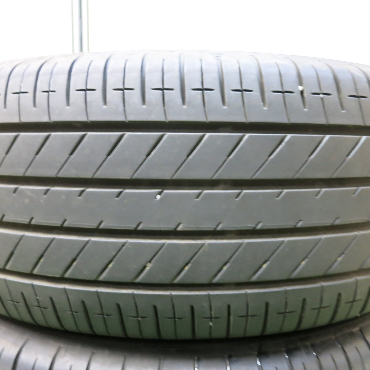 [送料無料] バリ溝！23年！キレイ！9.5分★トヨタ 90系 ヴォクシー 純正 205/55R17 トーヨー プロクセス R60 ネクセン N'blue HD プラス PCD114.3/5H★4100202SYノ