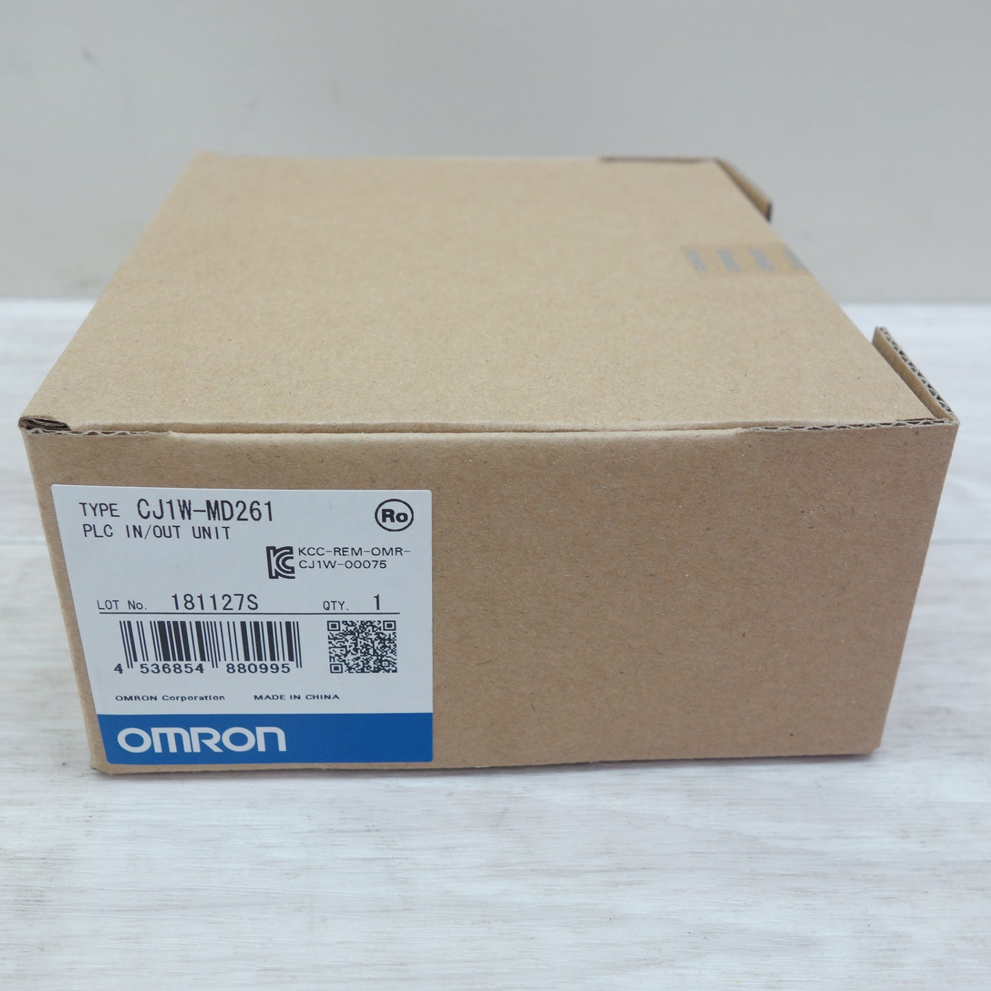 ●複数在庫有●[送料無料] 未使用☆OMRON オムロン 入出力ユニット CJ1W-MD261 PLC IN/OUT UNIT☆