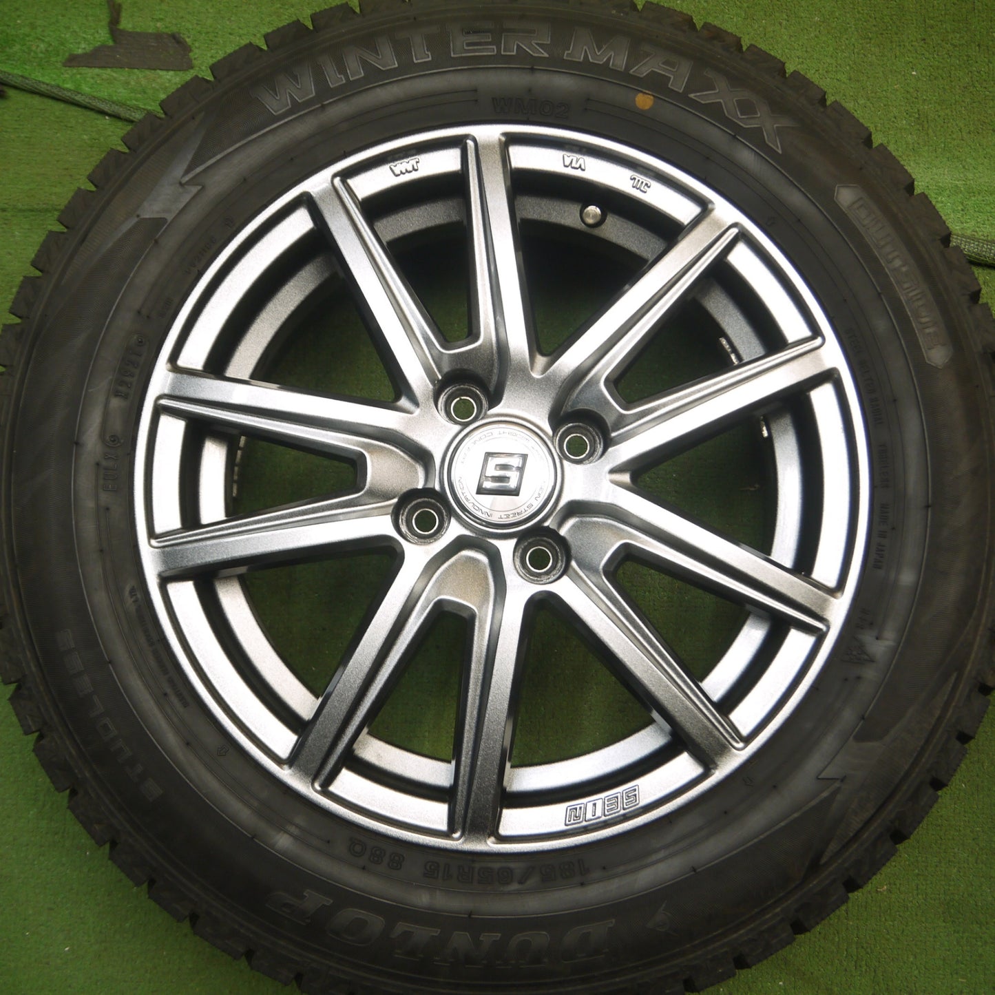 *送料無料* バリ溝！21年！キレイ！9.5分★スタッドレス 185/65R15 ダンロップ ウインターマックス WM02 SEIN ザイン 15インチ PCD100/4H★4070907Hス