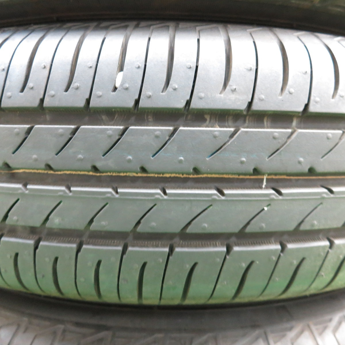 *送料無料* 4本価格！23年★ダイハツ ミラ 純正 スチール 145/80R13 トーヨー ナノエナジー3 13インチ PCD100/4H★4042603ナノ