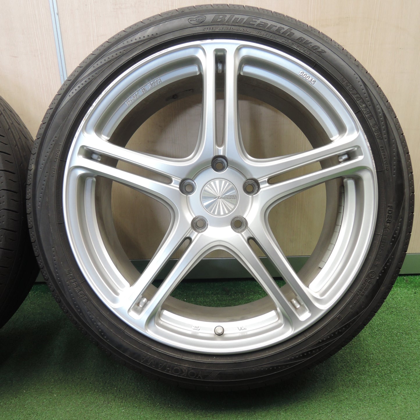 *送料無料* 4本価格★POTENZA Adrenalin 225/45R19 ヨコハマ ブルーアース RV-02 ポテンザ アドレナリン PCD114.3/5H★4030801NJノ