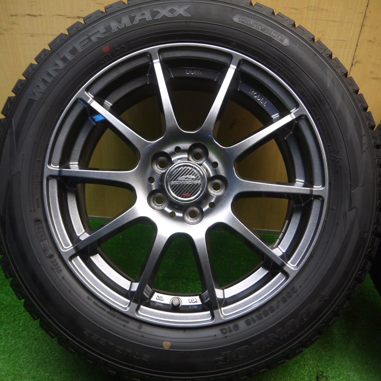 [送料無料] 超バリ溝！22年！キレイ！9.5分以上★インプレッサ 等 205/55R16 スタッドレス ダンロップ ウインターマックス WM02 SCHNEIDER MiD シュナイダー 16インチ PCD100/5H★5010705Hス