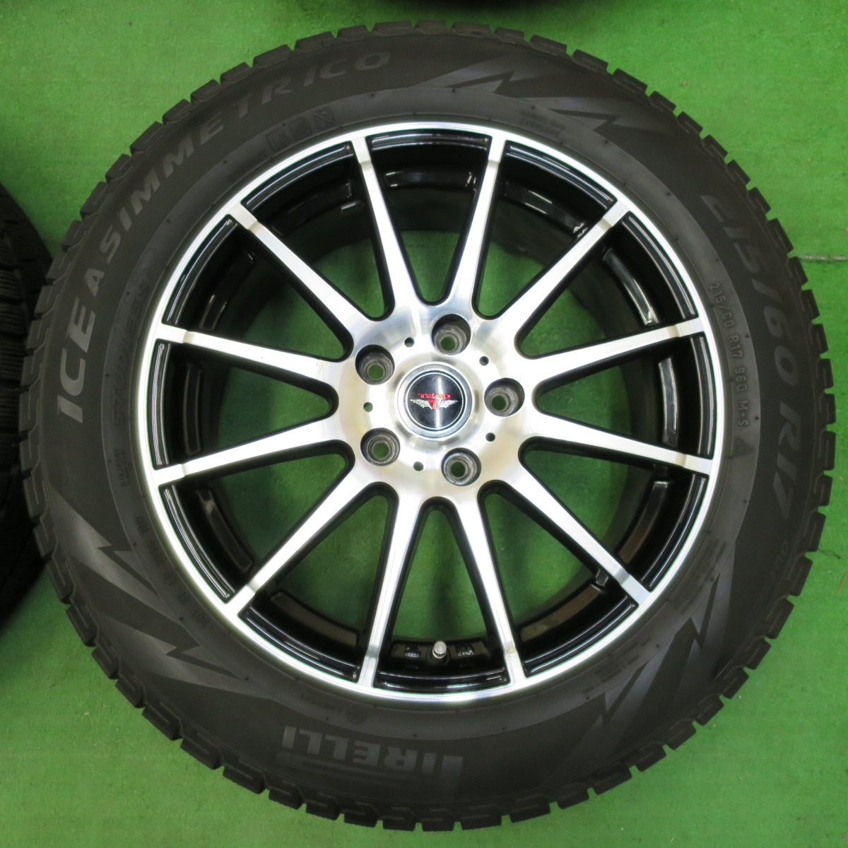 *送料無料* 4本価格★スタッドレス 215/60R17 ピレリ アイスアシンメトリコ TEAD テッド 17インチ PCD114.3/5H★4060701イス