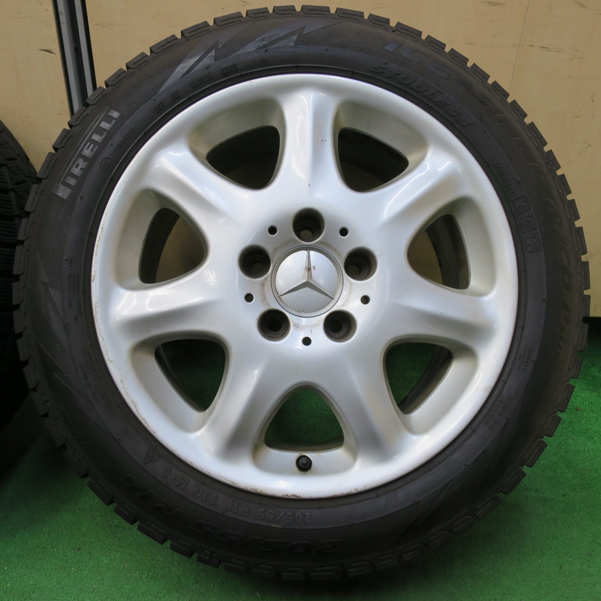 *送料無料* バリ溝！8.5分★ベンツ Sクラス W220 純正 205/55R16 スタッドレス ピレリ アイスアシンメトリコ プラス 16インチ PCD112/5H★4090105イス