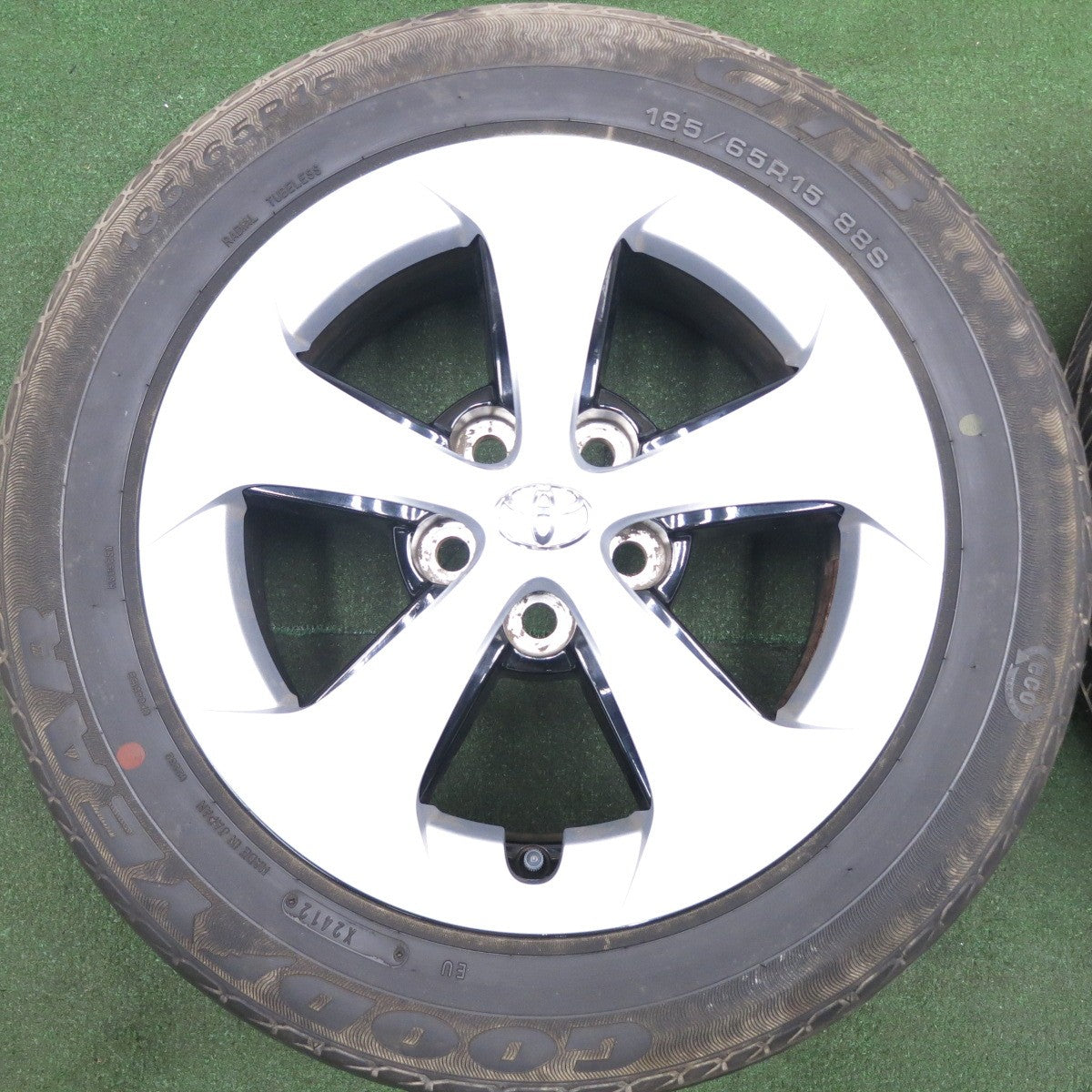 送料無料* キレイ☆トヨタ 30系 プリウス 純正 185/65R15 グッドイヤー GT3 15インチ PCD100/5H☆404270 |  名古屋/岐阜の中古カー用品・工具の買取/販売ならガレージゲット