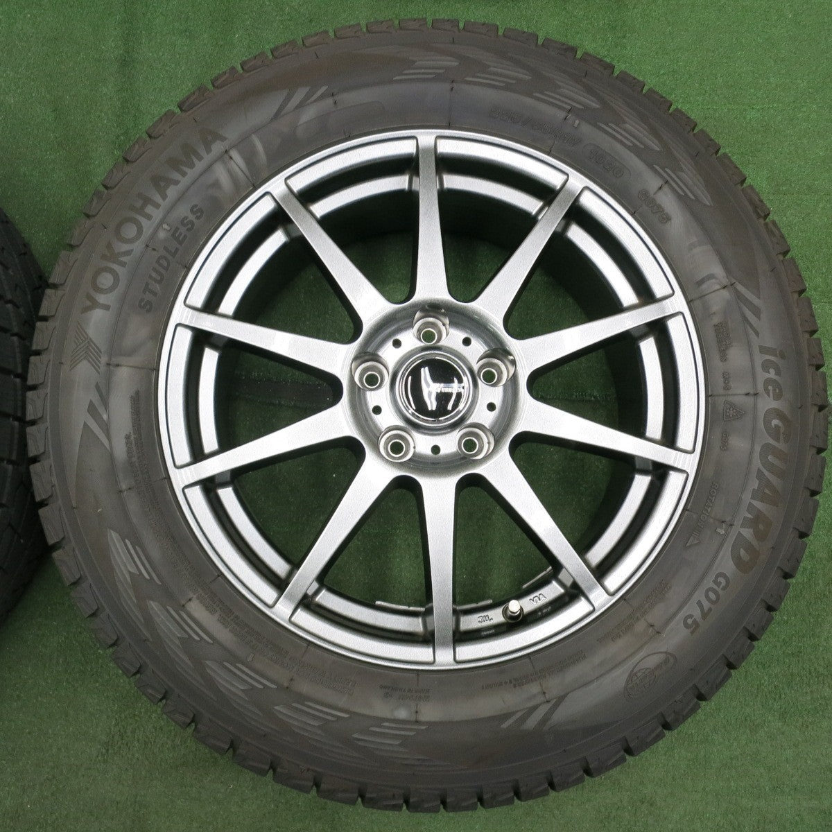 *送料無料* 超バリ溝！22年！キレイ！ほぼ10分★スタッドレス 225/65R17 ヨコハマ アイスガード G075 Ti WHEELS 17インチ PCD114.3/5H★4061901NJス