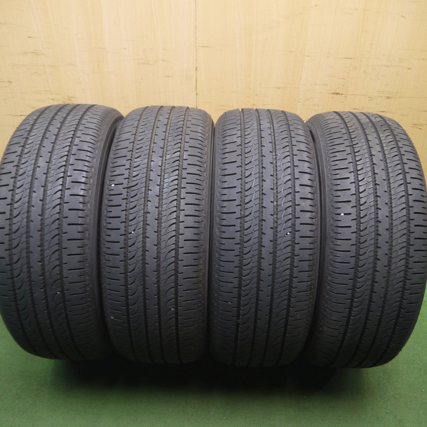 *送料無料* バリ溝！22年！9.5分以上★225/55R18 ヨコハマ ジオランダー SUV G055 G055E 18インチ エクストレイル デリカ フォレスター 等★4042214Hノタ