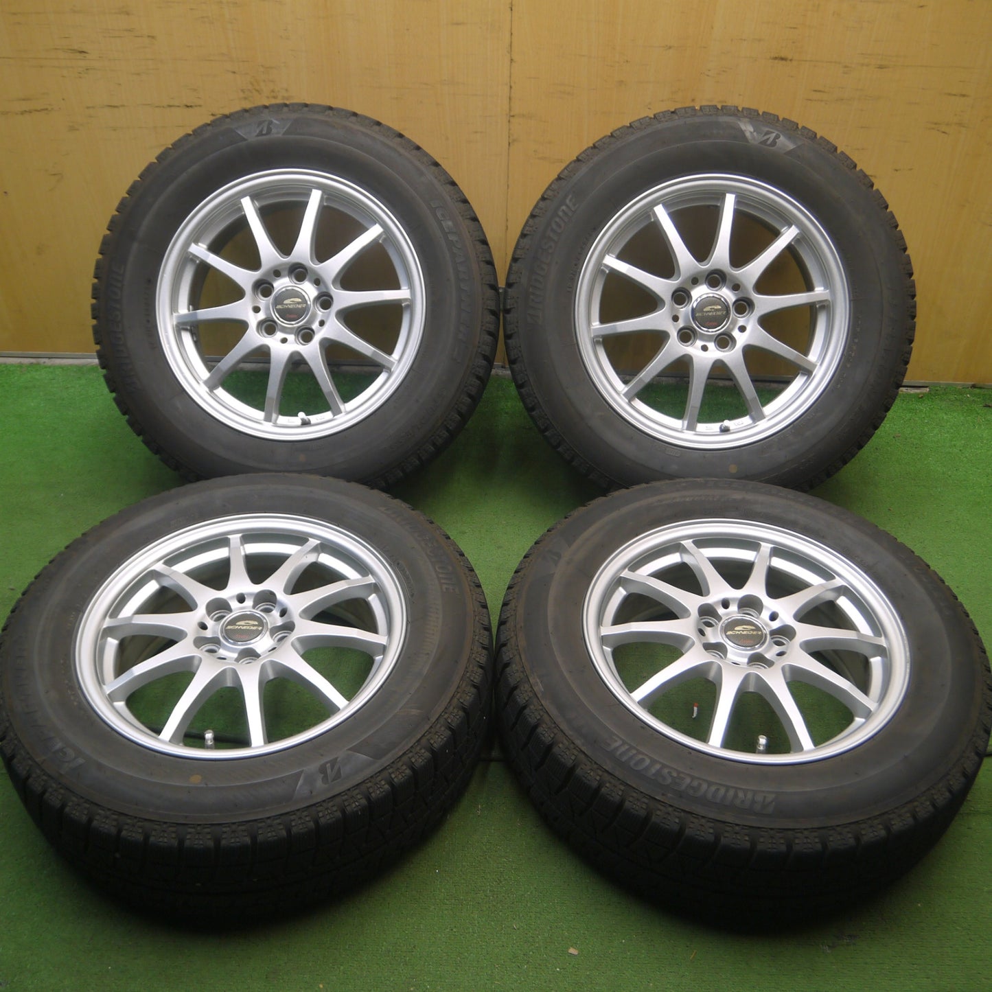 *送料無料* バリ溝！20年！キレイ！8.5分★プリウス等 195/65R15 スタッドレス ブリヂストン アイスパートナー2 SCHNEIDER シュナイダー PCD100/5H★4062806Hス