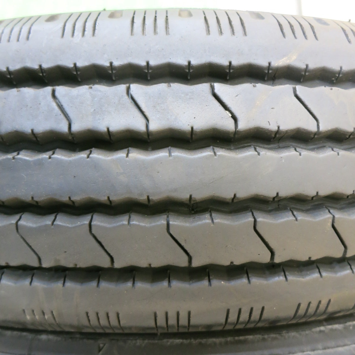 *送料無料* バリ溝！20年！9分★トラック タイヤ 195/85R16 114/112L ヨコハマ SUPER STEEL RY108A 16インチ★4060404ナノタ