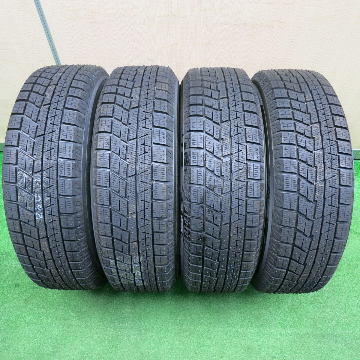 [送料無料] 未使用！23年★スタッドレス 195/60R17 ヨコハマ アイスガード iG60 MiLLOUS ミルアス 17インチ PCD114.3/5H★4112607TNス