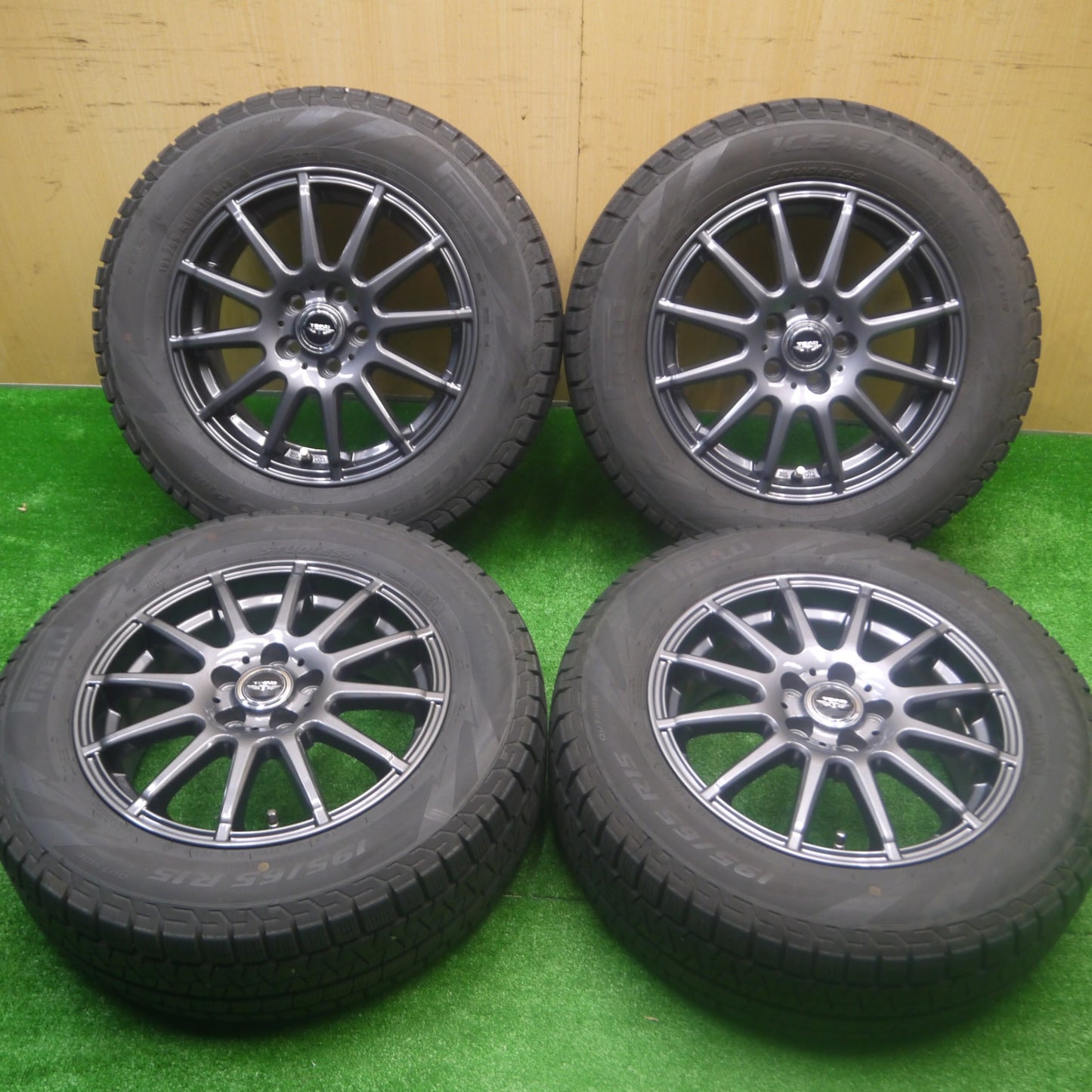 *送料無料* キレイ！20年★プリウス等 195/65R15 スタッドレス ピレリ アイスアシンメトリコ プラス TEAD テッド 15インチ PCD100/5H★4082001Hス