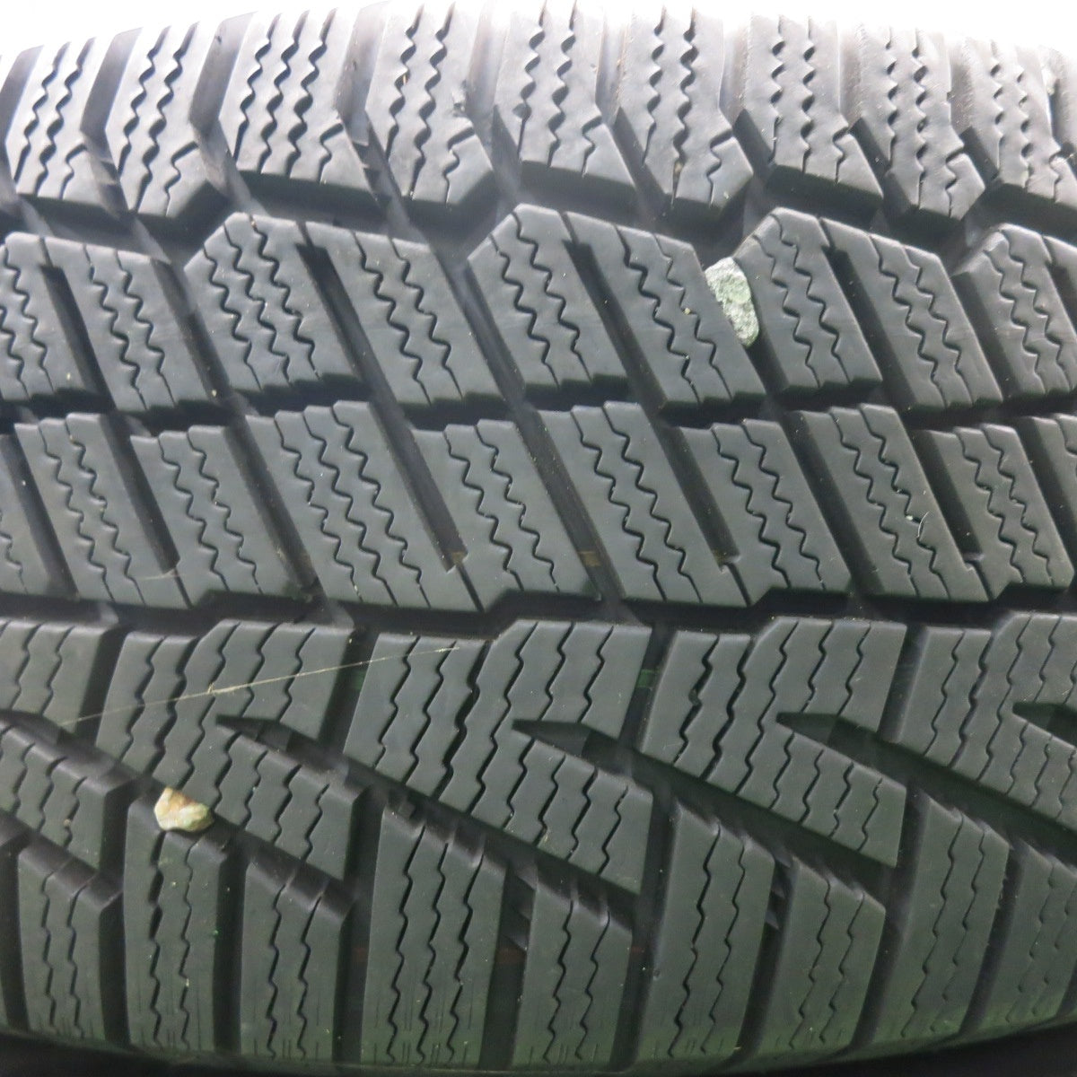 *送料無料* バリ溝！キレイ！9.5分★フォレスター等 215/65R16 スタッドレス コンチネンタル ノースコンタクト NC6 ZACK JP-812 PCD100/5H★4052303HAス