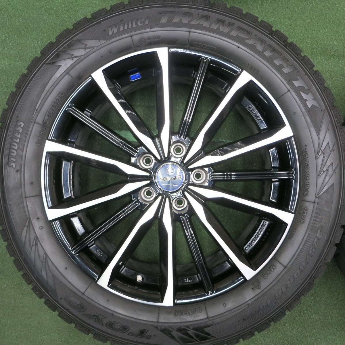 *送料無料* バリ溝！21年！キレイ！9.5分以上★スタッドレス 225/60R18 トーヨー ウインター トランパス TX SMACK ENKEI スマック エンケイ PCD114.3/5H★4041006TNス