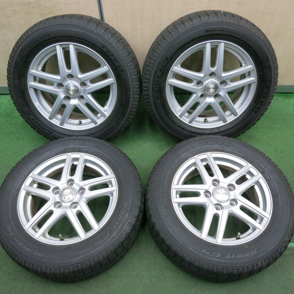 *送料無料* 4本価格★スタッドレス 195/65R15 トーヨー ガリット G5 VELVA ヴェルヴァ 15インチ PCD114.3/5H★4052304HAス