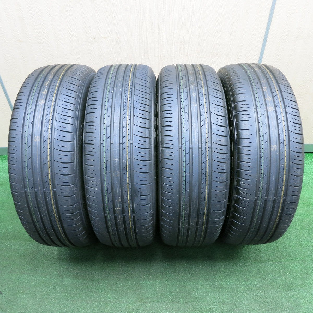 *送料無料* 新車外し！23年★トヨタ 80系 ハリアー Gグレード 純正 225/60R18 ダンロップ グラントレック PT30 18インチ PCD114.3/5H★4041004TNノ