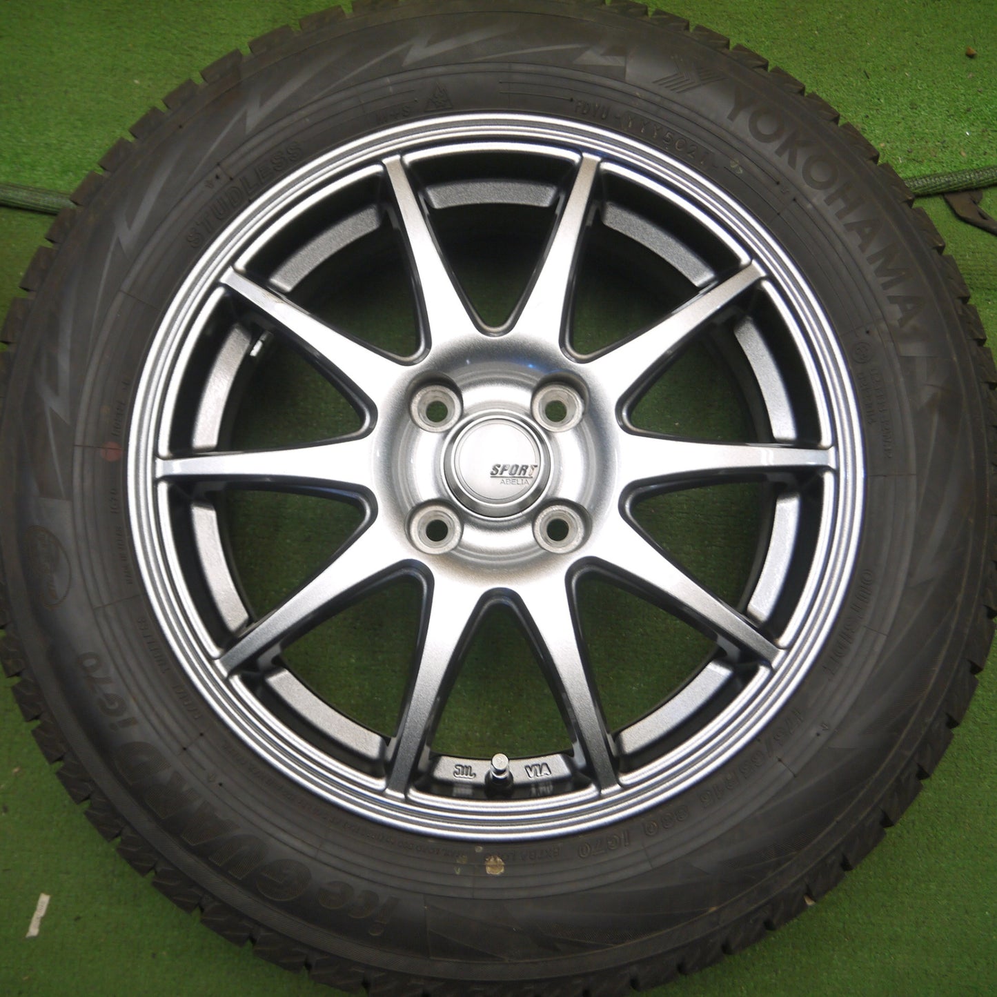 *送料無料* バリ溝！21年！キレイ！ほぼ10分★スタッドレス 175/65R15 ヨコハマ アイスガード iG70 SPORT ABELIA 15インチ PCD100/4H★4040911Hス