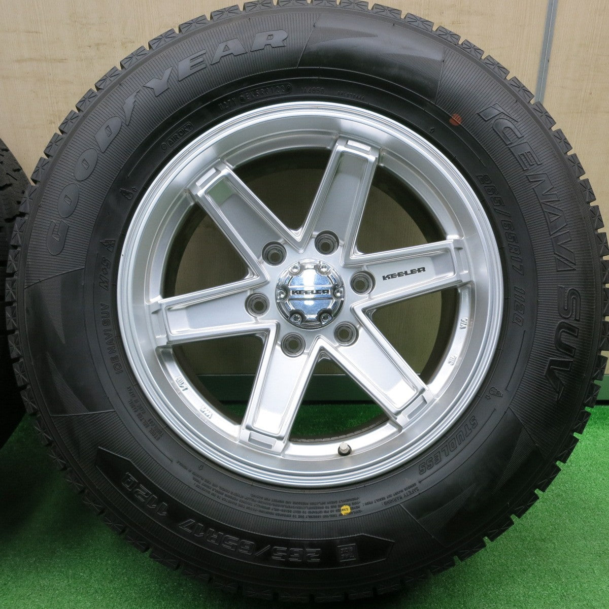 [送料無料] バリ溝！22年！キレイ！ほぼ10分★スタッドレス KEELER 265/65R17 グッドイヤー アイスナビ SUV キーラー 17インチ PCD139.7/6H★4111502HAス