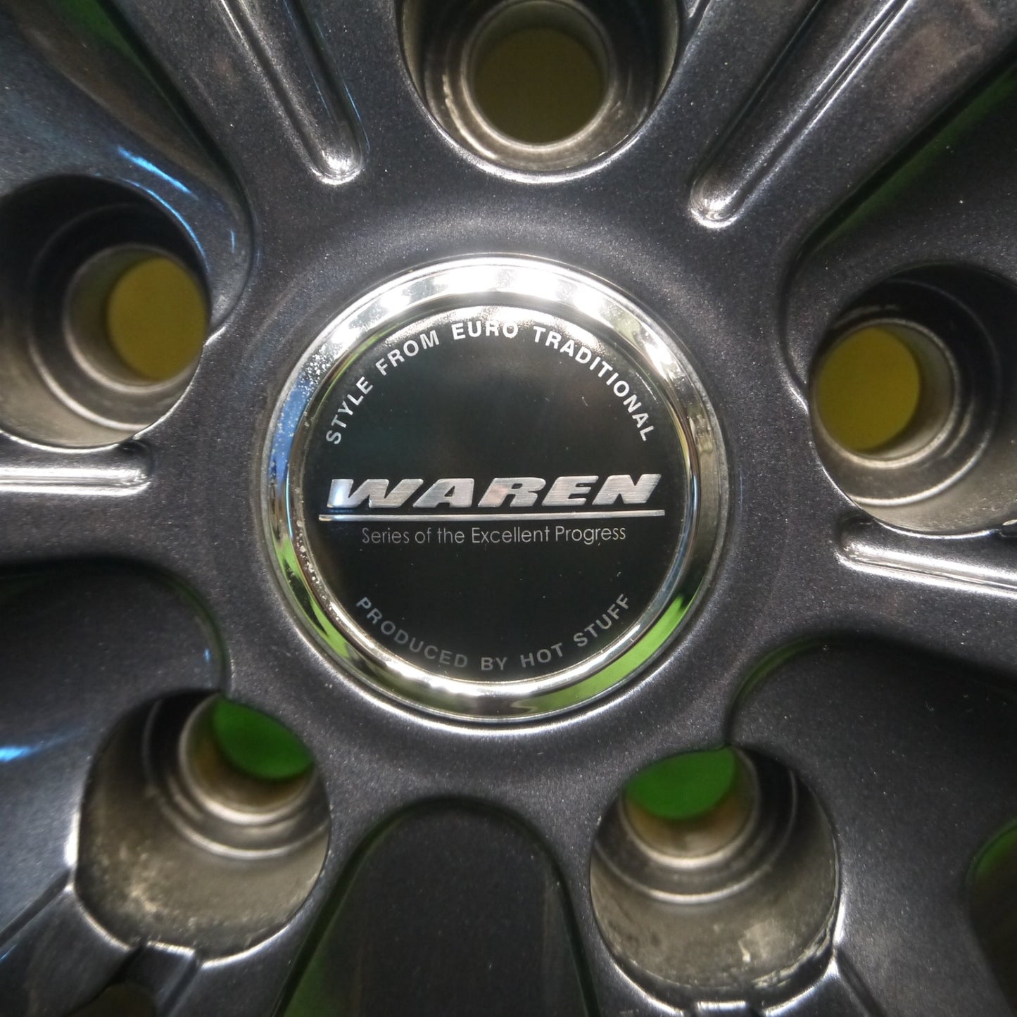 [送料無料] バリ溝！22年！キレイ！★スタッドレス 195/65R15 トーヨー オブザーブ GIZ2 WAREN ヴァーレン 15インチ PCD114.3/5H★4120204Hス