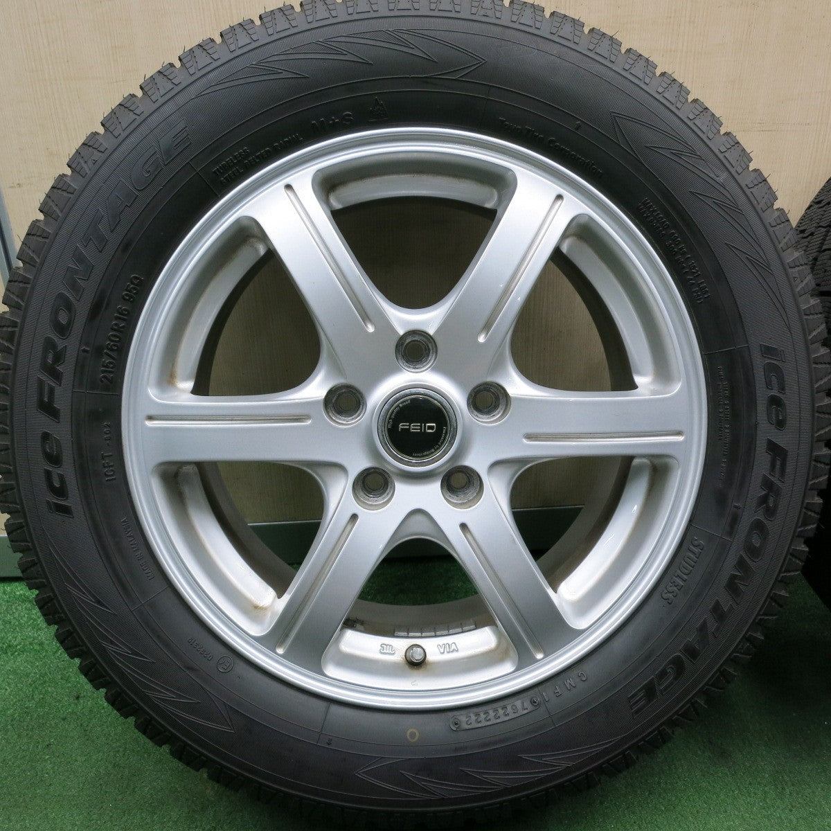 *送料無料* 超バリ溝！22年！ほぼ10分★スタッドレス 215/60R16 アイスフロンテージ FEID ice FRONTAGE 16インチ PCD114.3/5H★4050508HAス