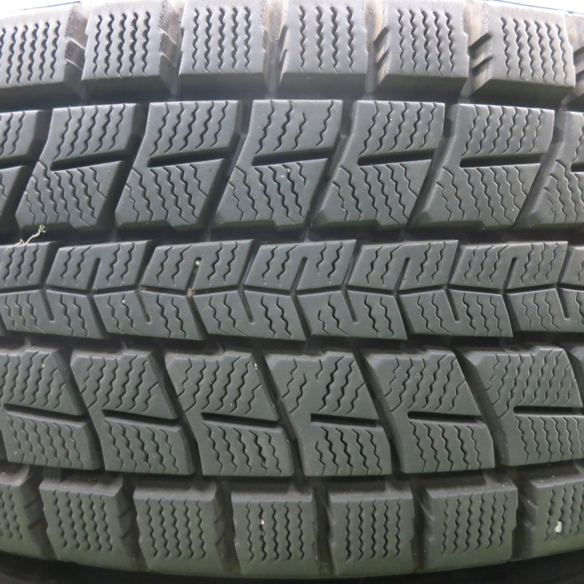 *送料無料* バリ溝！綺麗！9.5分★スタッドレス 225/65R17 ダンロップ ウインターマックス SJ8 TEAD テッド 17インチ PCD114.3/5H★4050504HAス