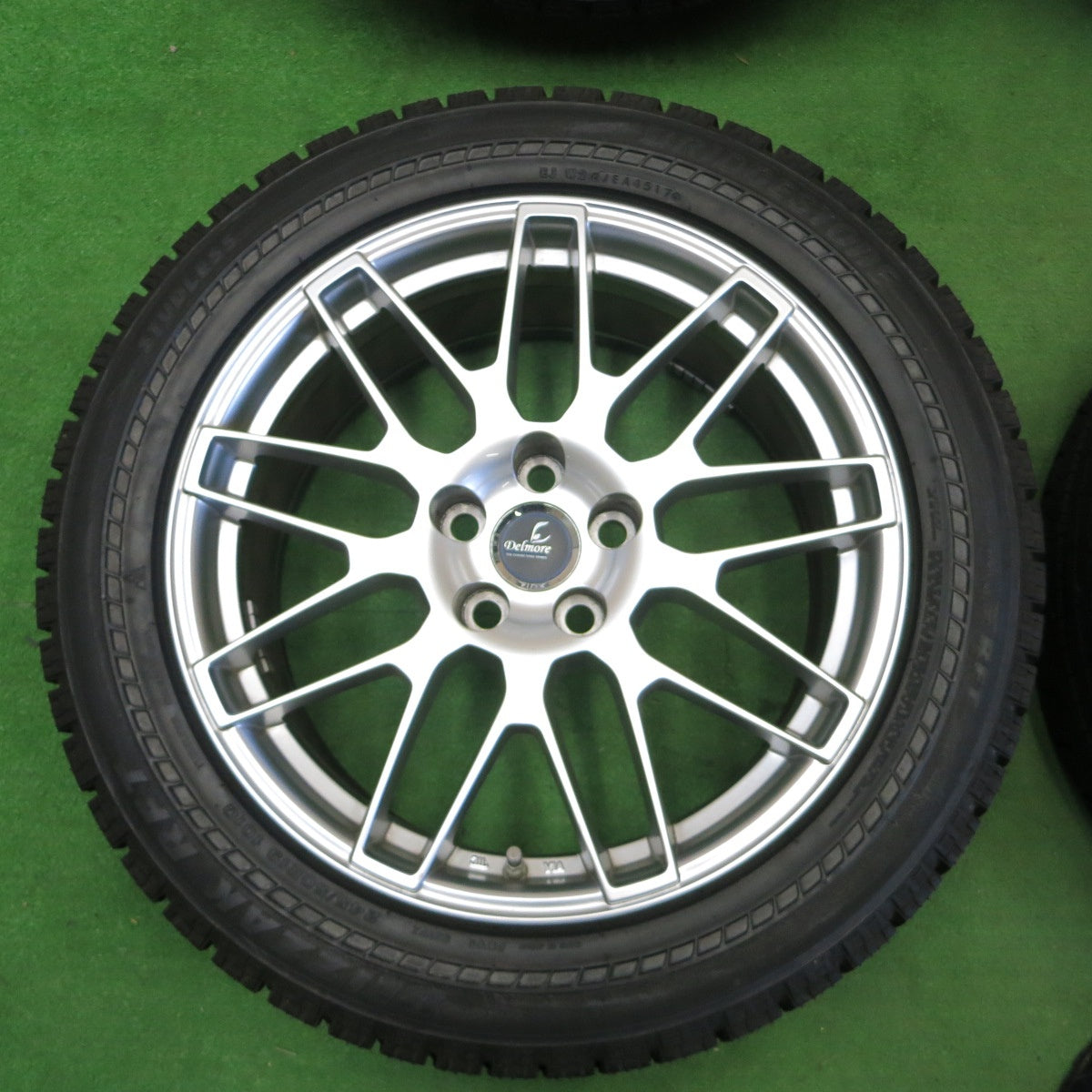 *送料無料* センサー付！バリ溝！綺麗！ほぼ10分★レクサス LS 等 245/50R19 スタッドレス ブリヂストン ブリザック RFT Delmore デルモア PCD120/5H★4062901ナス