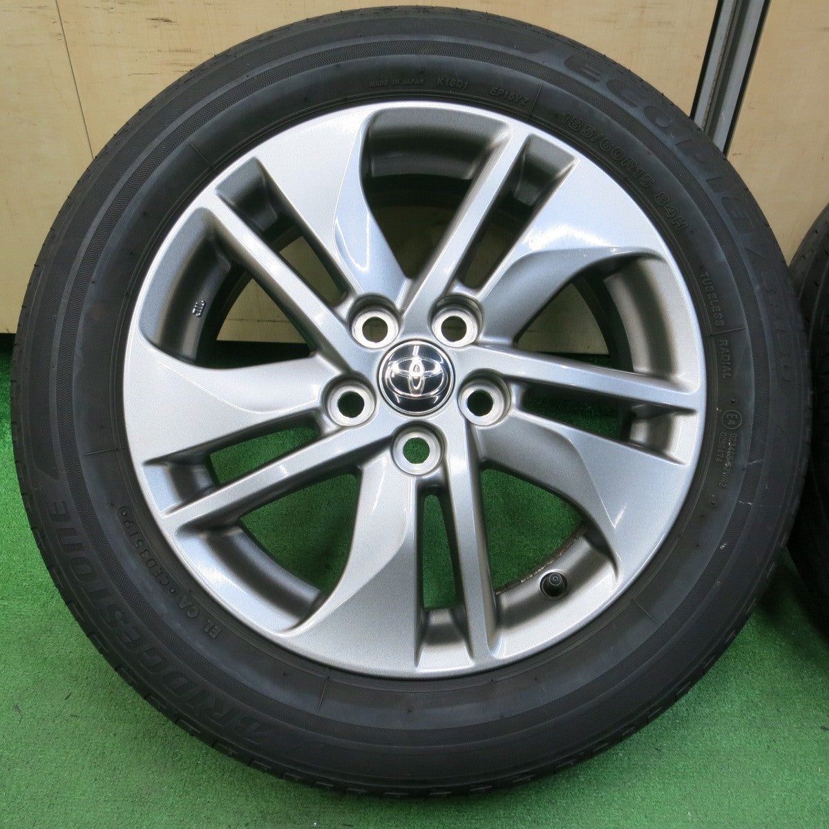 *送料無料* キレイ★トヨタ 170系 シエンタ 純正 185/60R15 ブリヂストン エコピア EP150 15インチ PCD100/5H★4041108イノ