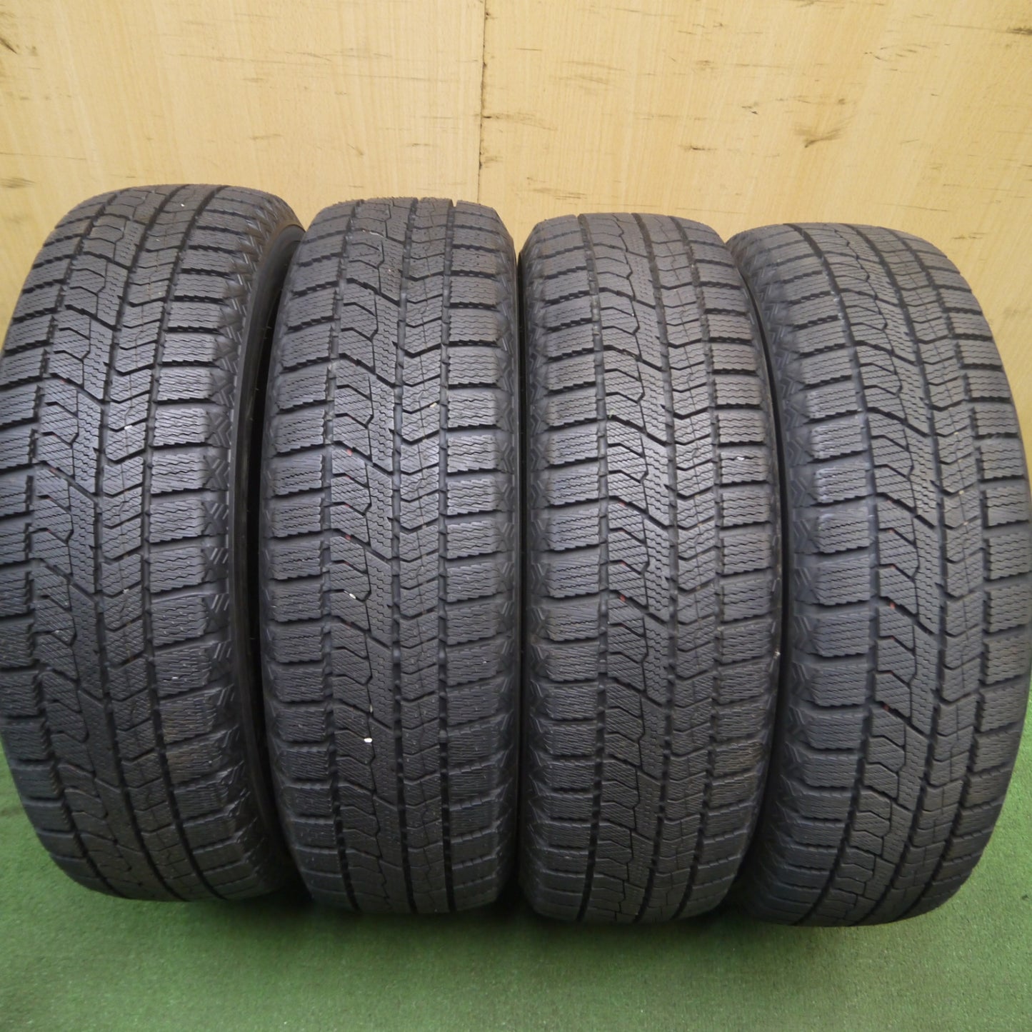 *送料無料* バリ溝！21年！キレイ！ほぼ10分★スタッドレス 165/65R14 トーヨー オブザーブ GIZ2 TIRADO Eta LA STRADA 14インチ PCD100/4H★4031108Hス