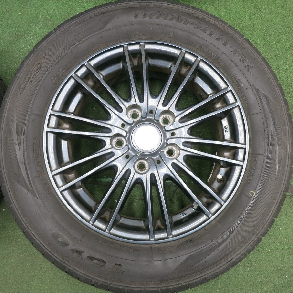 *送料無料* バリ溝！21年！キレイ！9.5分★195/65R15 トーヨー トランパス ML VELVA AGUDO ヴェルヴァ 15インチ PCD114.3/5H★4062809HAノ