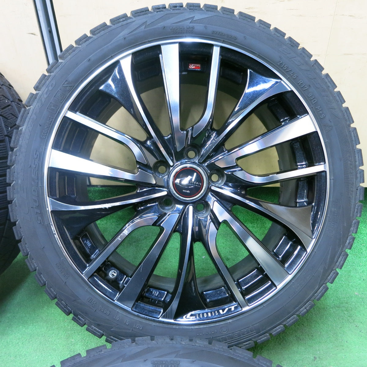 [送料無料] 4本価格★プリウス 等 LEONIS VT 215/45R17 スタッドレス ピレリ アイスアシンメトリコ レオニス 17インチ PCD100/5H★4101804SYス