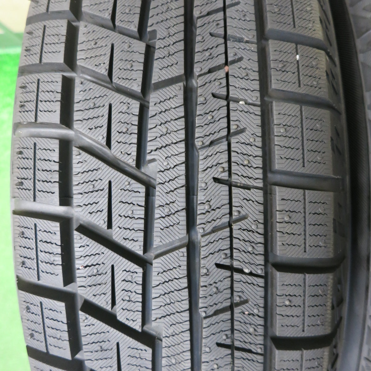 [送料無料] 超バリ溝！23年！キレイ！ほぼ10分★LOXARNY SPORT BADX 165/65R14 スタッドレス ヨコハマ アイスガード iG60 ロクサーニ 軽自動車 ハスラー 等 PCD100/4H★4121806NJス