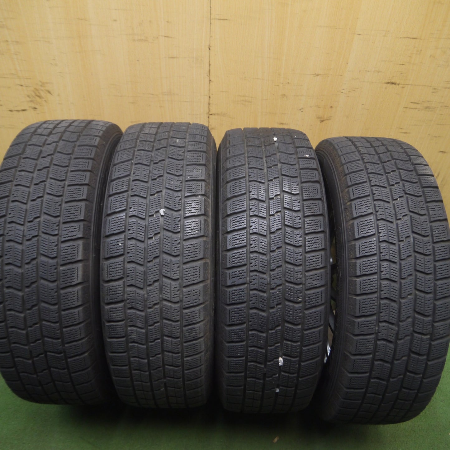 *送料無料* バリ溝！キレイ！8.5分★プリウス 等 195/65R15 スタッドレス グッドイヤー アイスナビ7 ravrion selzer ラブリオン 15インチ PCD100/5H★4052409Hス