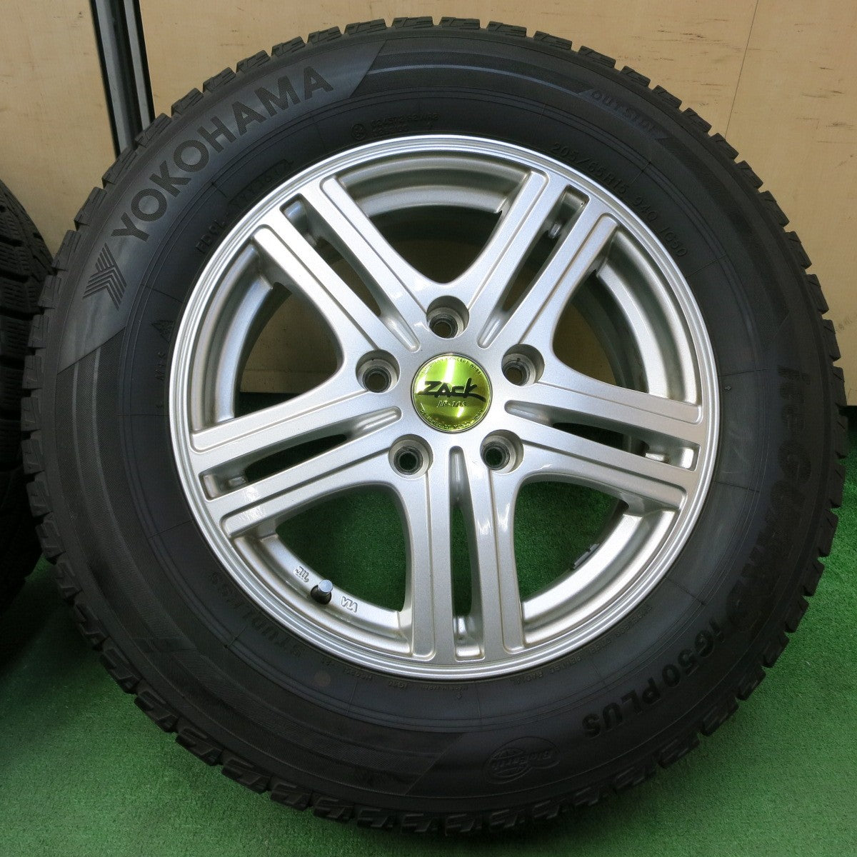 *送料無料* バリ溝！9分★スタッドレス 205/65R15 ヨコハマ アイスガード iG50 プラス ZACK JP-105 MONZA PCD114.3/5H★4050305イス