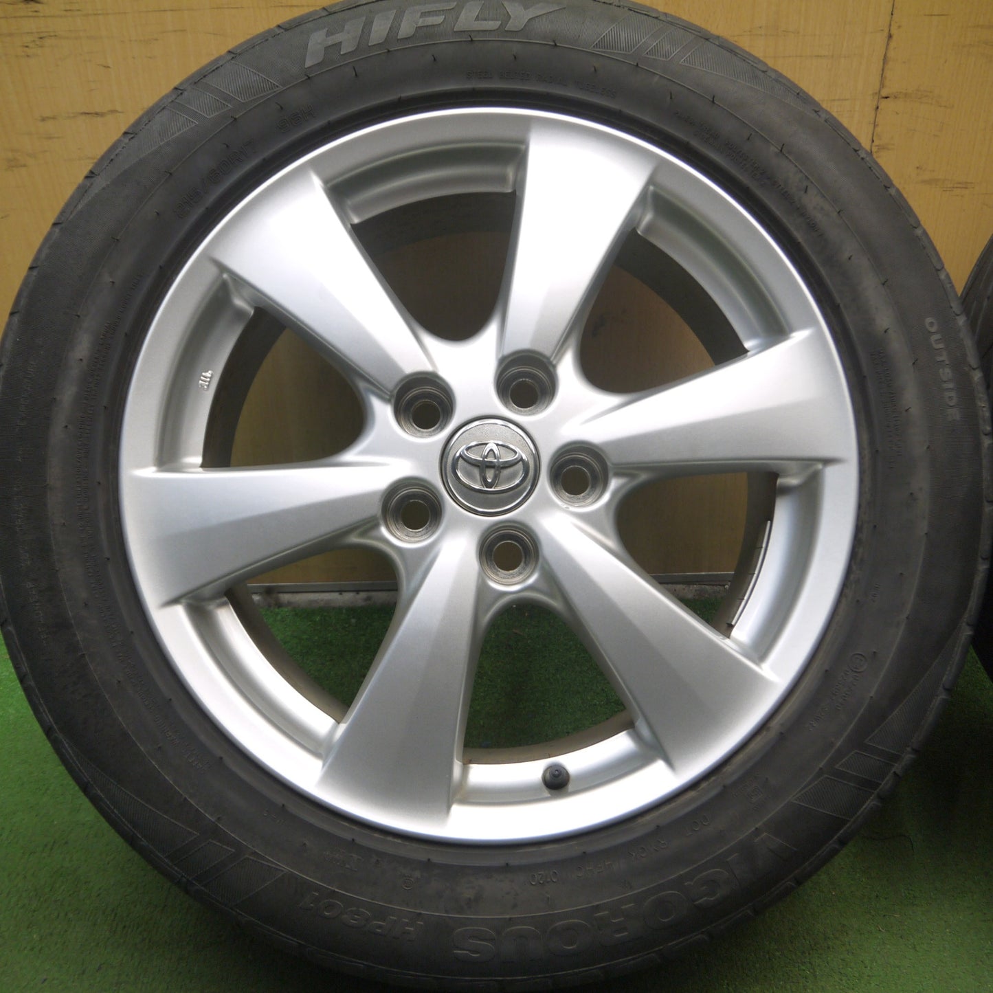 *送料無料* キレイ！20年★トヨタ 50系 エスティマ 純正 215/60R17 ハイフライ VIGOROUS HP801 17インチ PCD114.3/5H★4042314Hノ