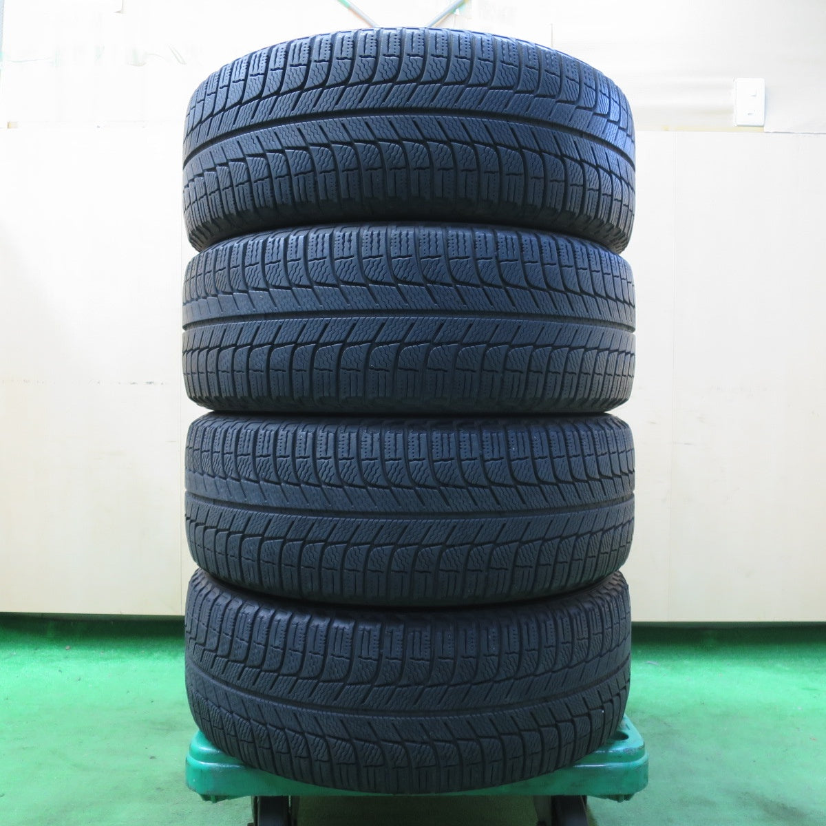 *送料無料* 4本価格★oettinger 205/55R16 スタッドレス ミシュラン X-ICE XI3 エッティンガー 16インチ  PCD112/5H★4080405イス