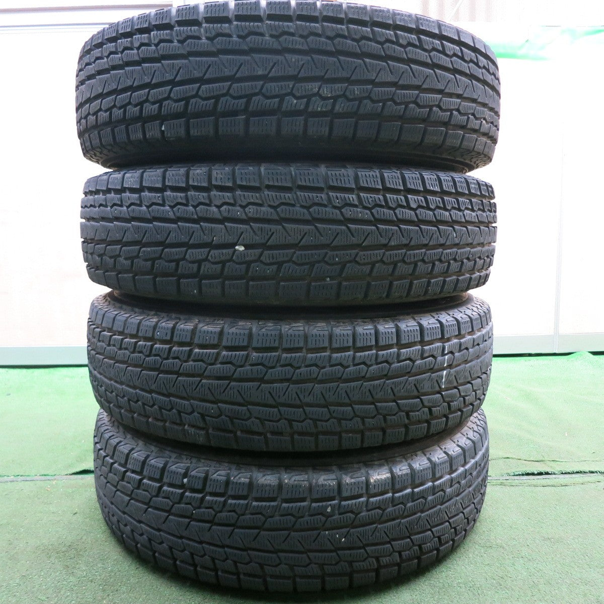 *送料無料* バリ溝！8.5分★スタッドレス 175/80R15 ヨコハマ アイスガード G075 M SPIRITS 15インチ PCD114.3/5H★4063008HAス