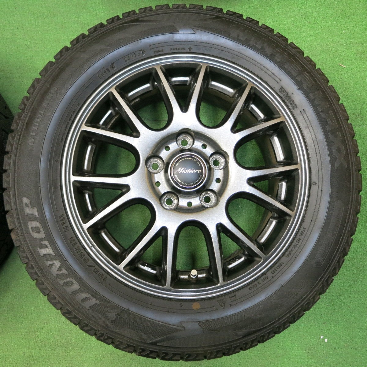 *送料無料* バリ溝！キレイ！9分★スタッドレス 195/65R15 ダンロップ ウインターマックス WM02 Mistiere ミスティーレ 15インチ PCD114.3/5H★4051107イス