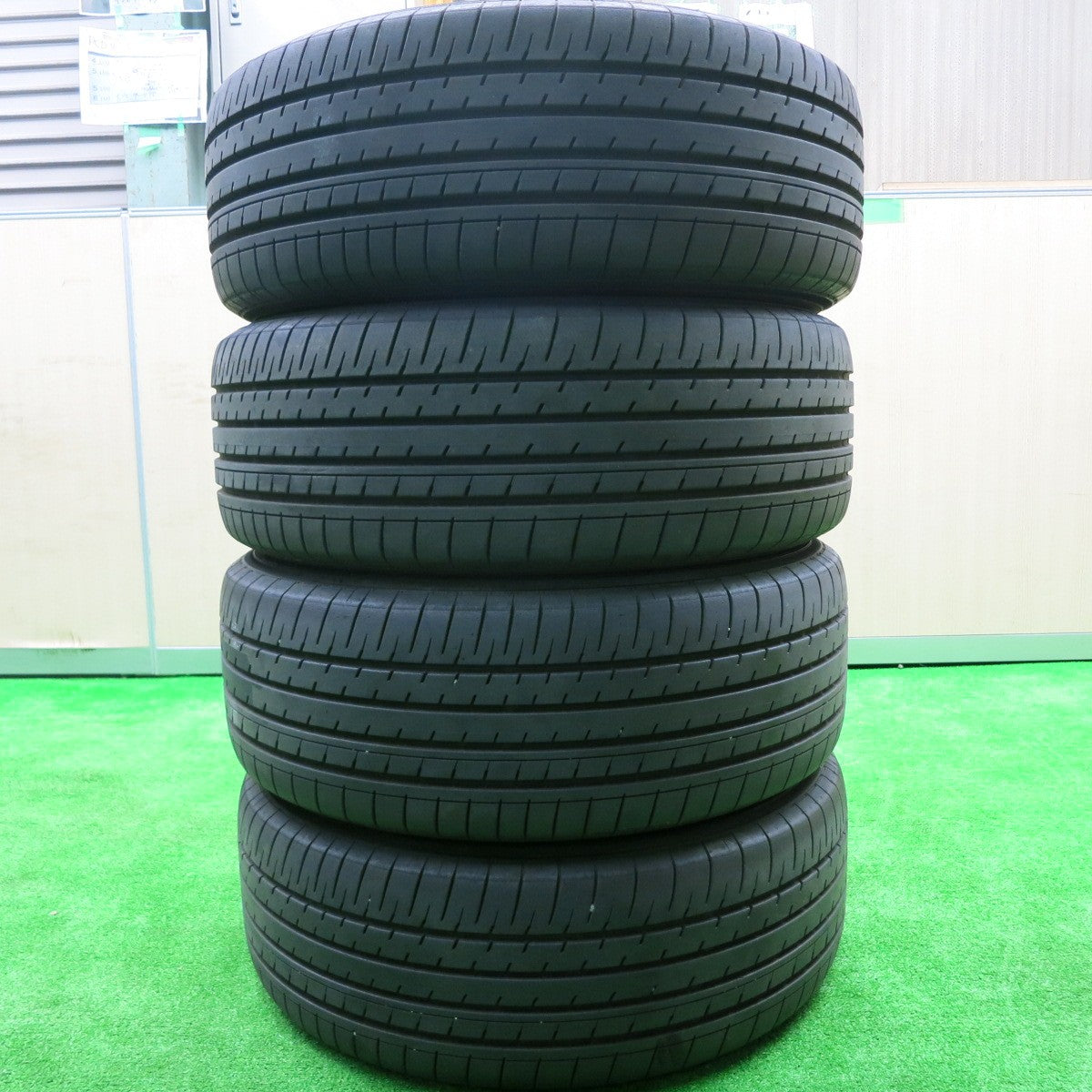 *送料無料* バリ溝！21年！キレイ！9.5分★LEHRMEISTER L-F FIRST 235/55R18 ヨコハマ BluEarth-XT AE61 レアマイスター PCD114.3/5H★4080304HAノ