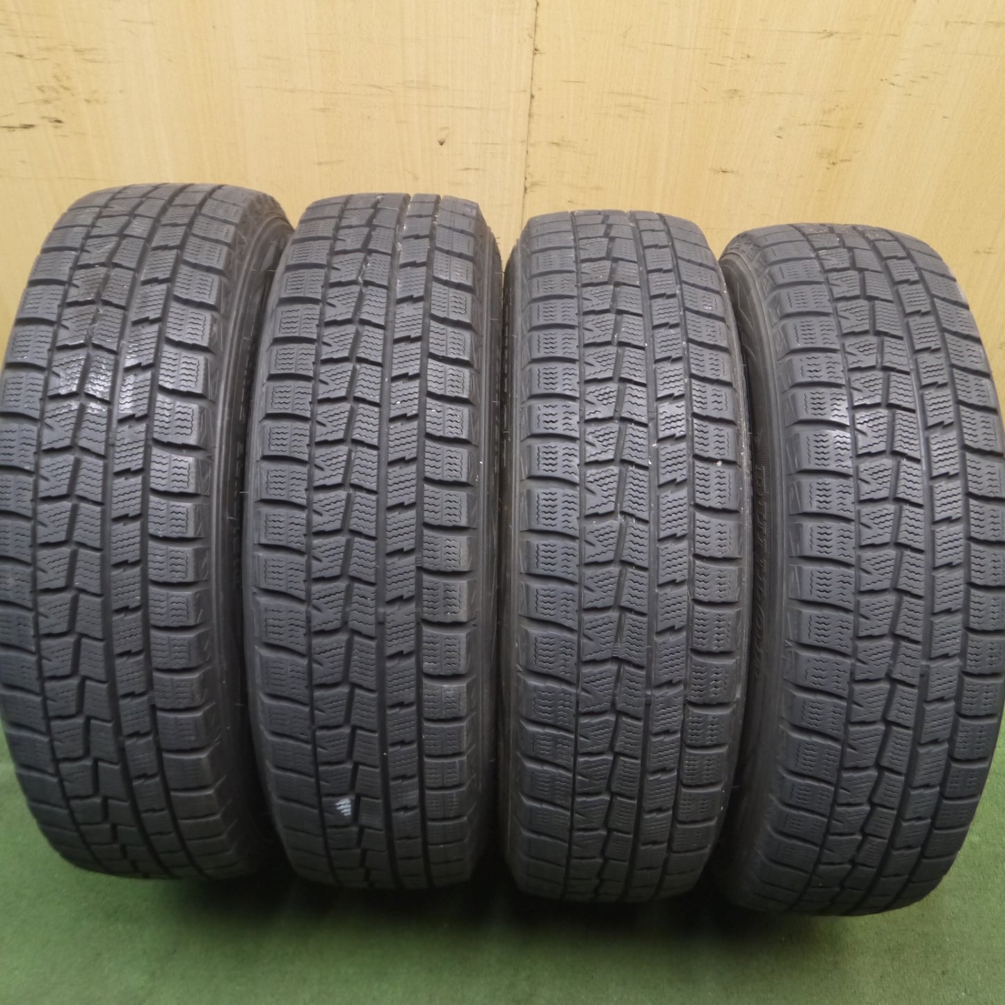 *送料無料* バリ溝！9分★スタッドレス 165/70R14 ダンロップ ウインターマックス WM01 AXEL weds アクセル 14インチ PCD100/4H★4072902Hス