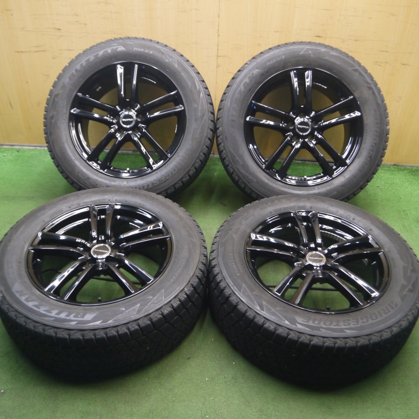 *送料無料* キレイ★レガシィ等 225/60R17 スタッドレス ブリヂストン ブリザック DM-V2 BALMINUM バルミナ PCD100/5H★4052205Hス