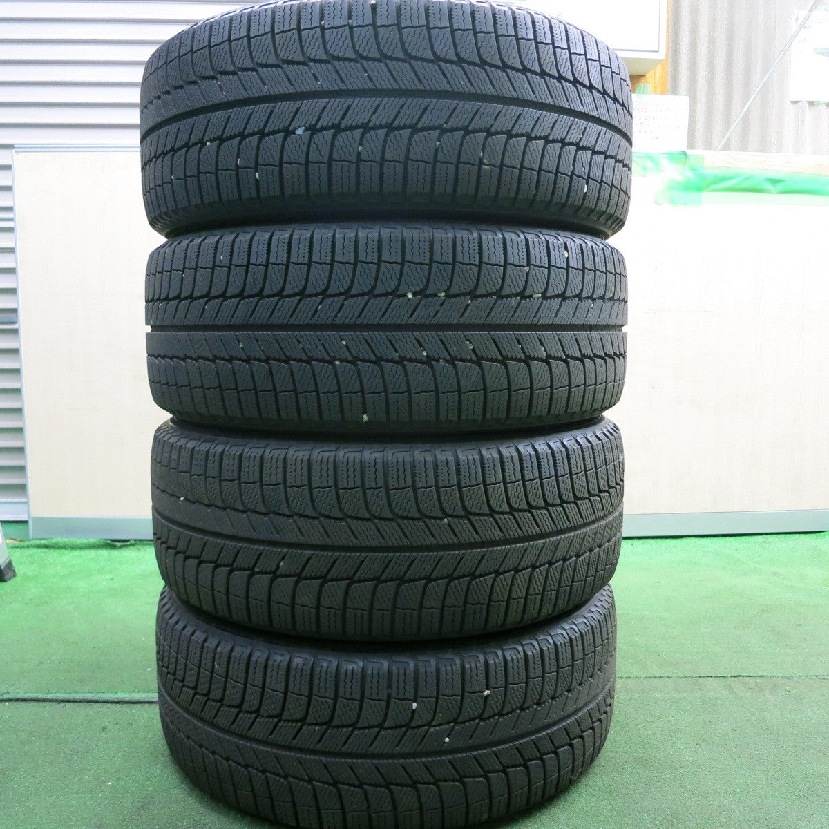 *送料無料* バリ溝！9.5分★スタッドレス 235/50R18 ミシュラン X-ICE3+ WAREN ヴァーレン 18インチ PCD114.3/5H★4061105HAス