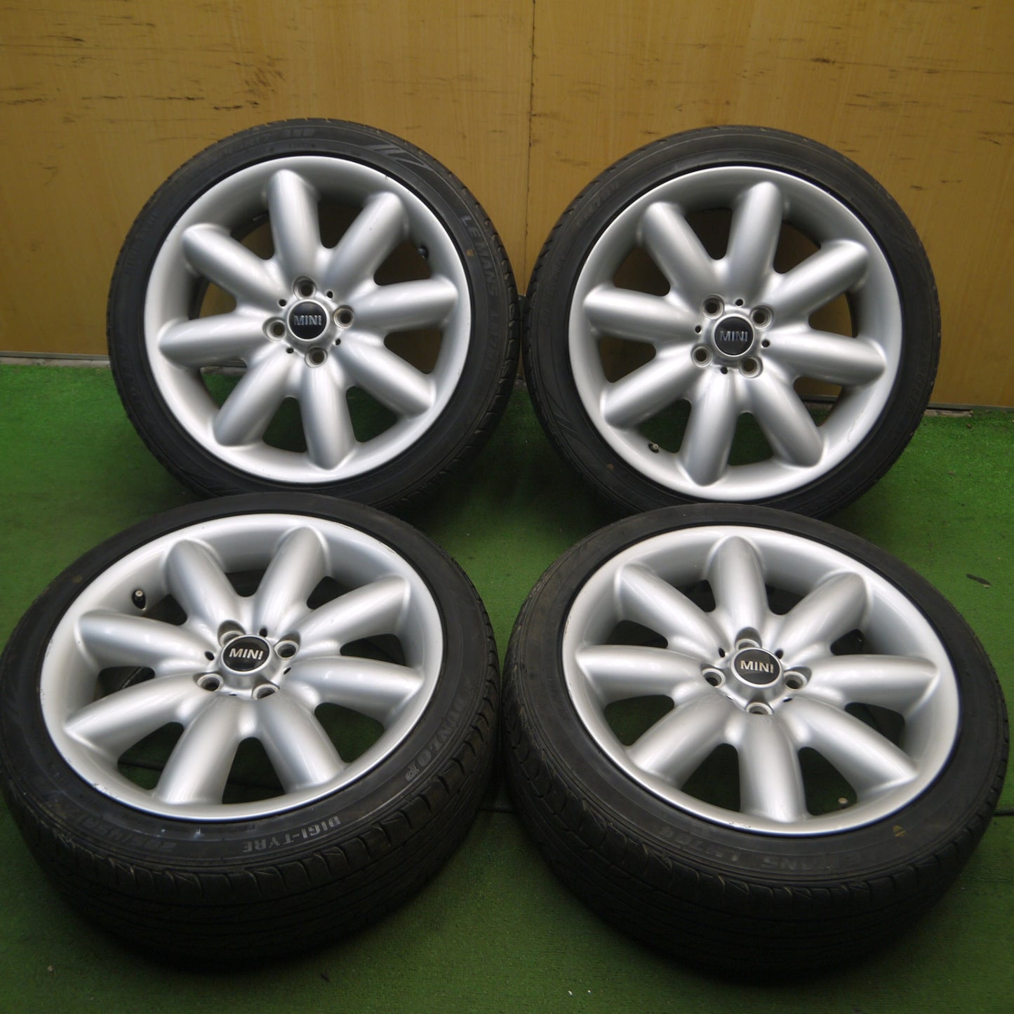 *送料無料* バリ溝！8.5分★MINI ミニ クーパーS 純正 205/45R17 ダンロップ LE MANS LM704 17インチ PCD100/4H★4053104Hノ