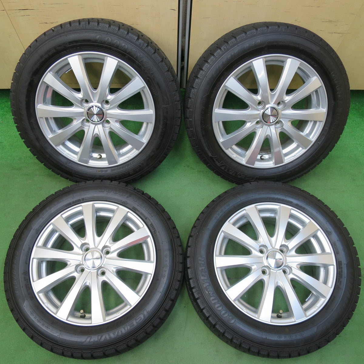 [送料無料] バリ溝！23年！キレイ！ほぼ10分★スタッドレス 175/65R15 グッドイヤー アイスナビ7 ravrion RS01 ラブリオン 15インチ PCD100/4H★5021709イス